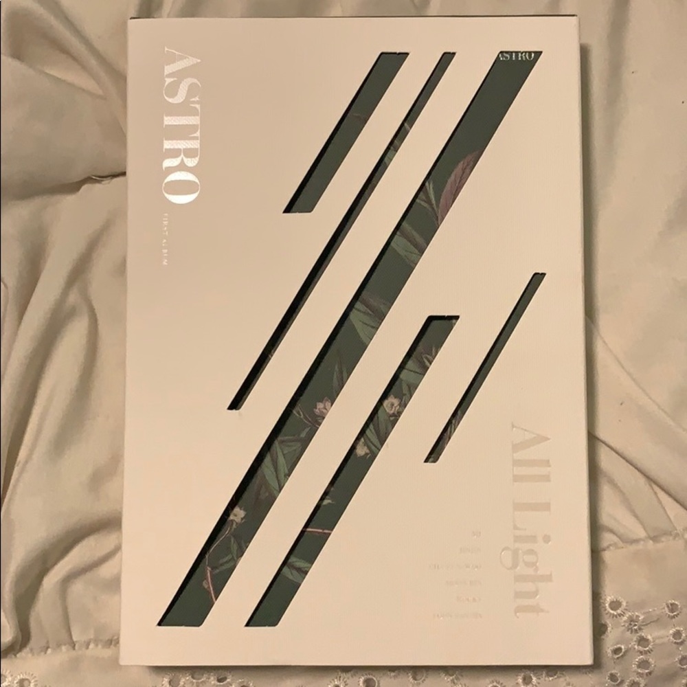Mwave Astro All the Light signed album (white)